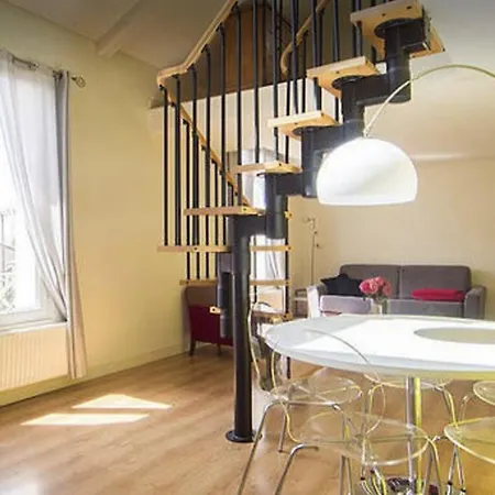 Apartment Superb Duplex Loft La Defense *